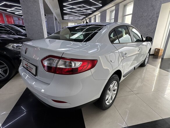 2014 Renault Fluence I Рестайлинг, белый - вид 3