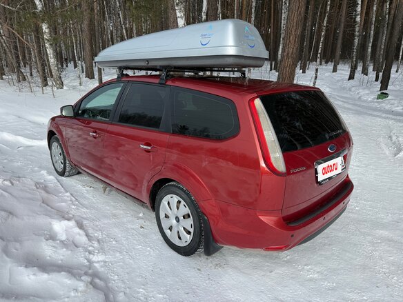 2008 Ford Focus II Рестайлинг, красный, 400000 рублей - вид 8