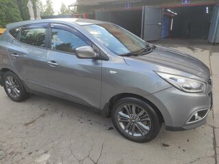2015 Hyundai ix35 I Рестайлинг, серый, 1350000 рублей, вид 3