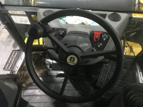 2020 New Holland B115B, жёлтый, 11900000 рублей - вид 5