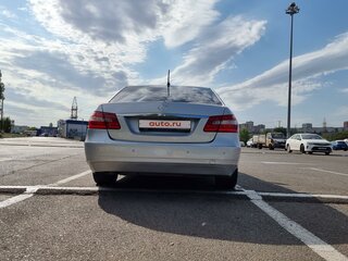 2009 Mercedes-Benz E-Класс 220 5G-Tronic IV (W212, S212, C207), серебристый, 1690000 рублей, вид 2