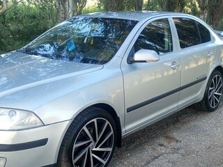 2008 Skoda Octavia II (A5), серебристый, 1000000 рублей, вид 1