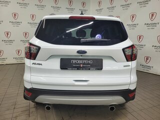 2017 Ford Kuga II Рестайлинг, белый, 1249000 рублей, вид 3
