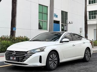 2022 Nissan Altima VI (L34) Рестайлинг, белый, 1680000 рублей, вид 1