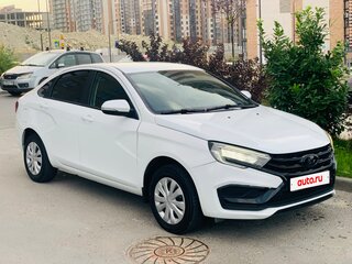 2023 Lada (ВАЗ) Vesta I Рестайлинг (NG), белый, 650000 рублей, вид 1