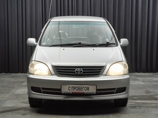 2002 Toyota Nadia, серебристый, 547000 рублей, вид 2