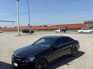 2011 Mercedes-Benz E-Класс 350 IV (W212, S212, C207), чёрный, 1550000 рублей, вид 1