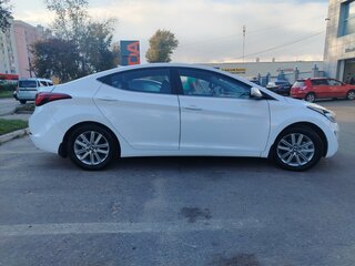 2014 Hyundai Elantra V (MD) Рестайлинг, белый, 1150000 рублей, вид 4