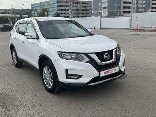 2018 Nissan X-Trail III Рестайлинг, белый, 2000000 рублей, вид 4