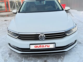 2017 Volkswagen Passat B8, белый, 1850000 рублей, вид 4