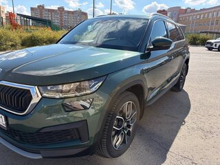 2022 Skoda Kodiaq I Рестайлинг, зелёный, 3890000 рублей, вид 3