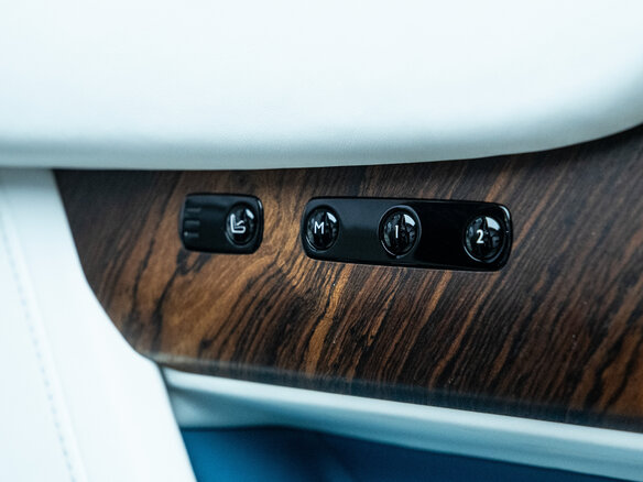 2018 Rolls-Royce Cullinan I (Series I), серый, 27900000 рублей - вид 21