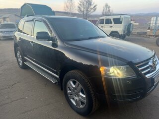 2006 Volkswagen Touareg I, чёрный, 1100000 рублей, вид 1