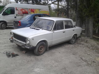 1975 Lada (ВАЗ) 21011, белый, 50000 рублей, вид 1