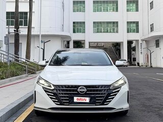 2022 Nissan Altima VI (L34) Рестайлинг, белый, 1680000 рублей, вид 2