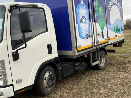 2021 Isuzu Elf (N-series), белый, 3650000 рублей, вид 2