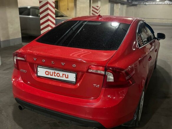 2011 Volvo S60 II, красный, 930000 рублей - вид 3
