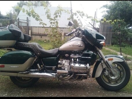 2000 Honda Valkyrie 1500, зелёный, 1300000 рублей, вид 4