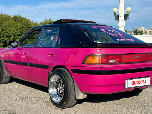1992 Mazda 323 IV (BG), красный, 400000 рублей - вид 2