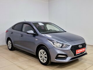 2017 Hyundai Solaris II, серый, 930000 рублей, вид 3