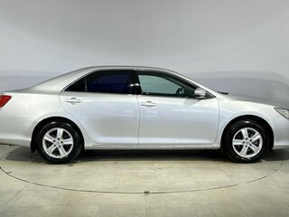 2012 Toyota Camry VII (XV50), серебристый, 1335000 рублей, вид 5