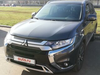 2019 Mitsubishi Outlander III Рестайлинг 3, серый, 2360000 рублей, вид 1