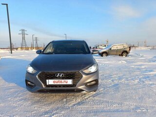 2017 Hyundai Solaris II, серый, 1290000 рублей, вид 1