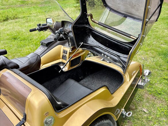 1991 Honda GL 1500 Gold Wing, золотистый - вид 7