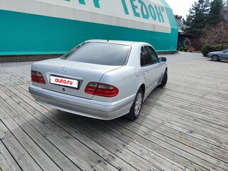 1999 Mercedes-Benz E-Класс 200 II (W210, S210) Рестайлинг, серебристый, 1100000 рублей, вид 5