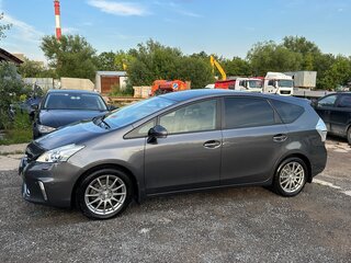 2012 Toyota Prius v (+) I (ZVW40/41), серый, 1800000 рублей, вид 5