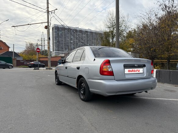 2006 Hyundai Accent ТагАЗ II, серебристый, 330000 рублей - вид 4