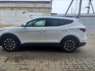 2017 Hyundai Santa Fe III Рестайлинг, белый, 2800000 рублей, вид 1