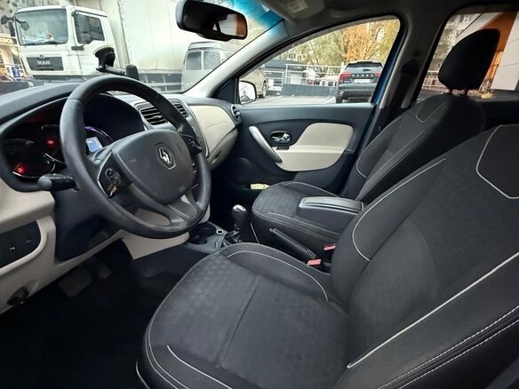 2015 Renault Logan II, синий, 950000 рублей - вид 5