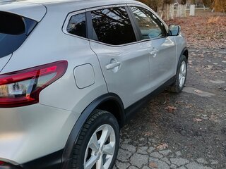 2019 Nissan Qashqai II Рестайлинг, серебристый, 1550000 рублей, вид 3