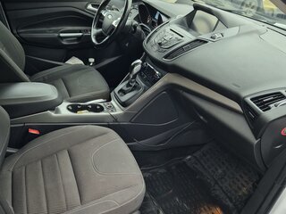 2014 Ford Kuga II, белый, 1435000 рублей, вид 3