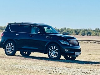 2013 Infiniti QX56 II, пурпурный, 3000000 рублей, вид 4