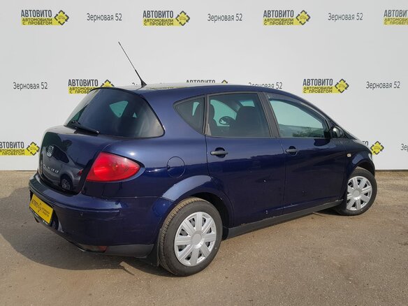 2008 SEAT Toledo III, серебристый - вид 2