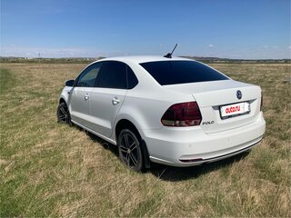 2019 Volkswagen Polo V Рестайлинг, белый, 1500000 рублей, вид 2