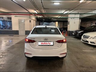 2017 Hyundai Solaris II, белый, 1100000 рублей, вид 4