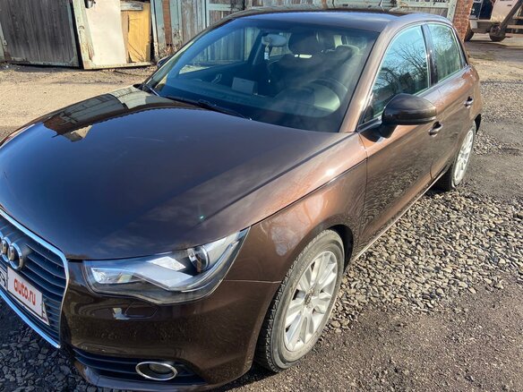 2012 Audi A1 I (8X), коричневый, 1055000 рублей - вид 1