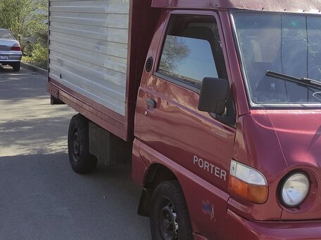 2007 Hyundai Porter, красный, 690000 рублей, вид 3