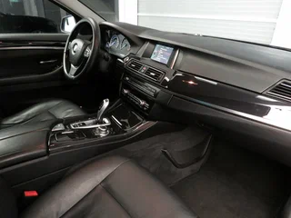 2014 BMW 5 серии 525d xDrive VI (F10/F11/F07) Рестайлинг, чёрный, 1670000 рублей, вид 5