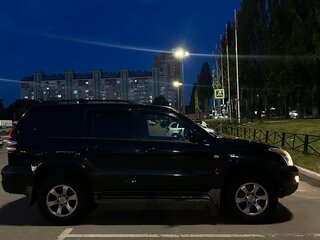 2007 Toyota Land Cruiser Prado 5-speed 120 Series Рестайлинг, чёрный, 2200000 рублей, вид 2