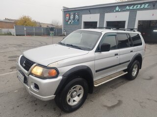 2002 Mitsubishi Montero Sport I, серебристый, 666000 рублей, вид 1