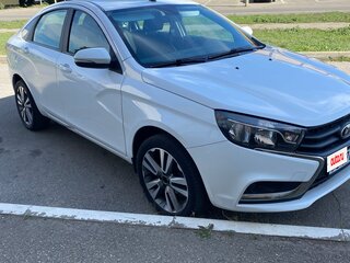 2017 Lada (ВАЗ) Vesta I, белый, 699000 рублей, вид 2