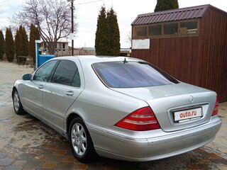 2000 Mercedes-Benz S-Класс 500 Long IV (W220), серебристый, 440000 рублей, вид 3