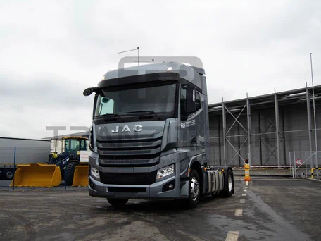 2024 JAC K7, серый, 8650000 рублей, вид 1