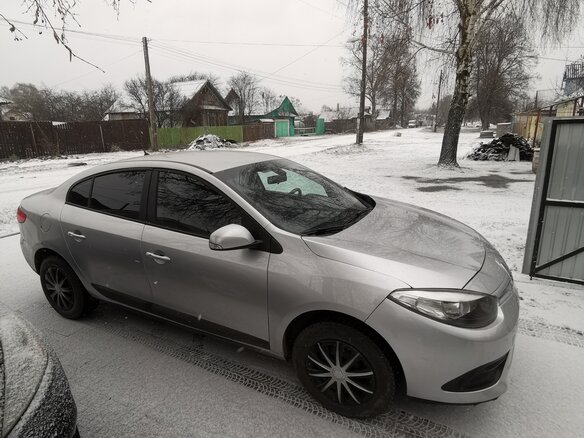2014 Renault Fluence I Рестайлинг, серебристый - вид 2