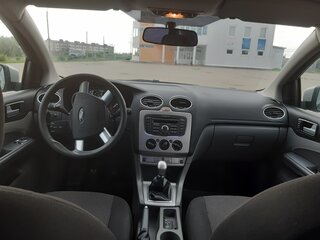 2010 Ford Focus II Рестайлинг, серый, 650000 рублей, вид 4