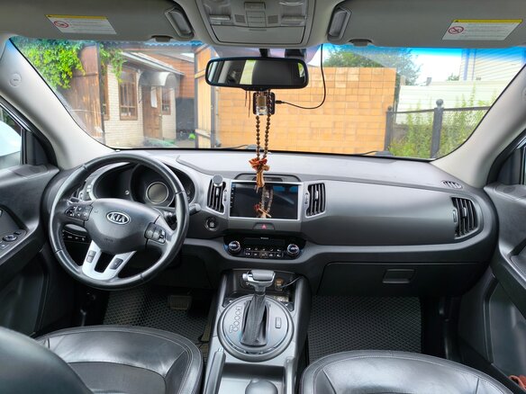 2011 Kia Sportage III, белый, 1690000 рублей - вид 3
